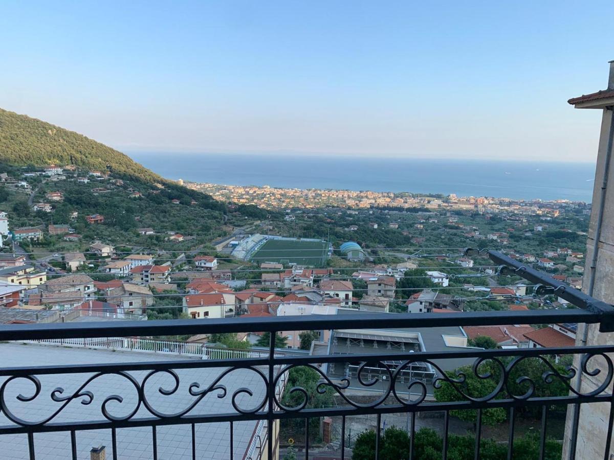 Il Nido Delle Rondini Apartment Formia Exterior photo