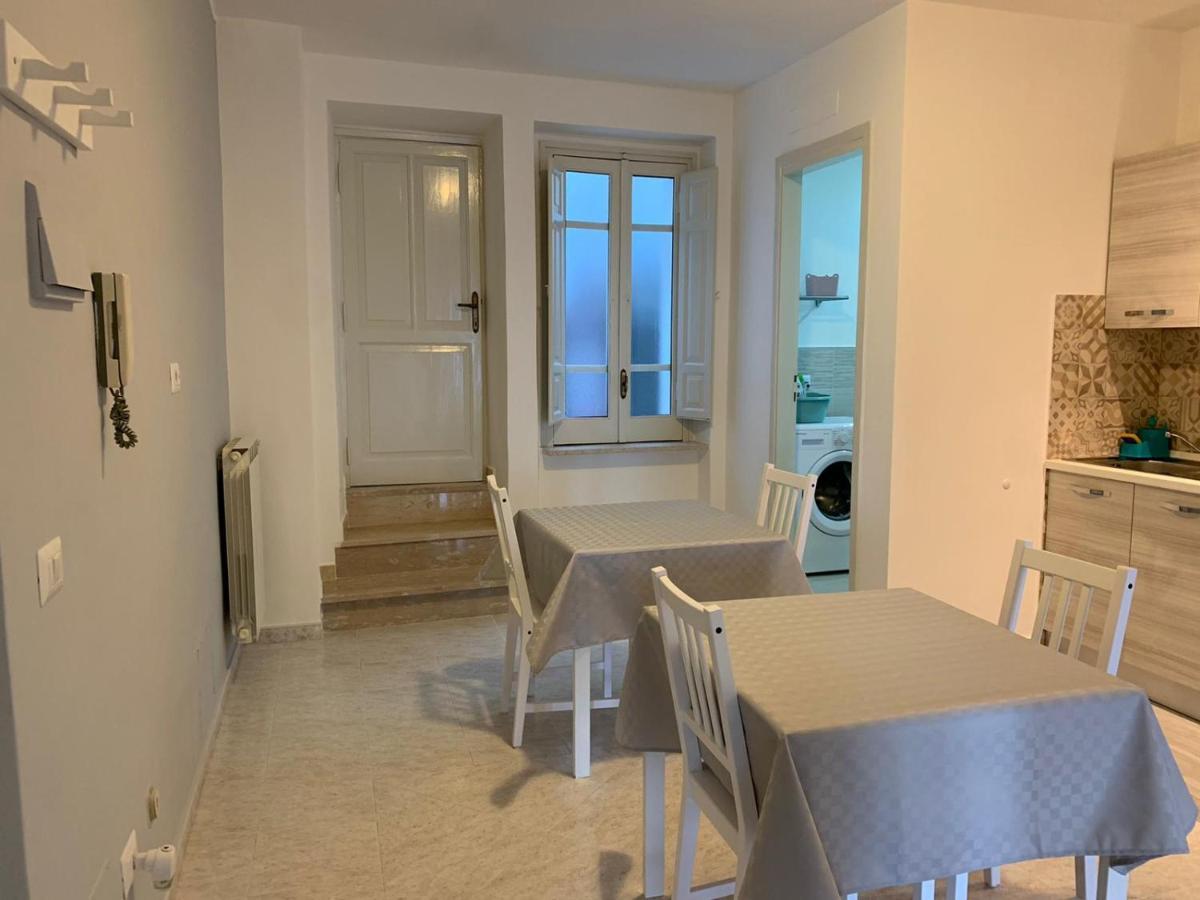 Il Nido Delle Rondini Apartment Formia Exterior photo