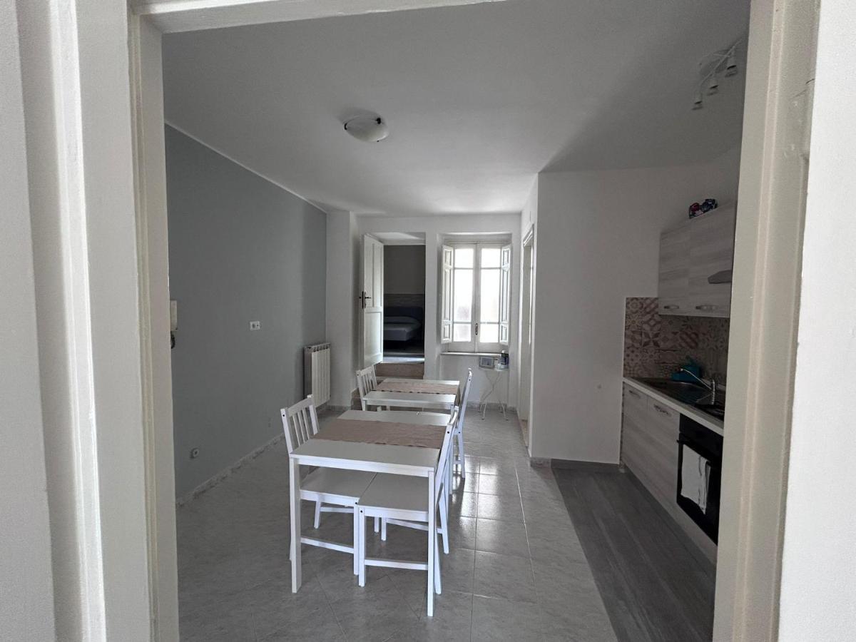 Il Nido Delle Rondini Apartment Formia Exterior photo